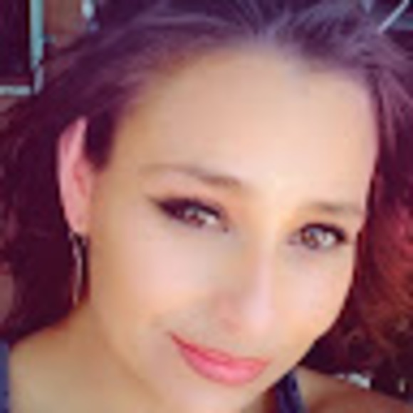 Meet your Posher, Patricia - Picture 1 of 1